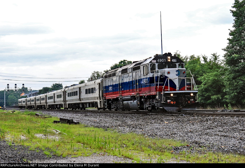 MNCR 4901 on train 43